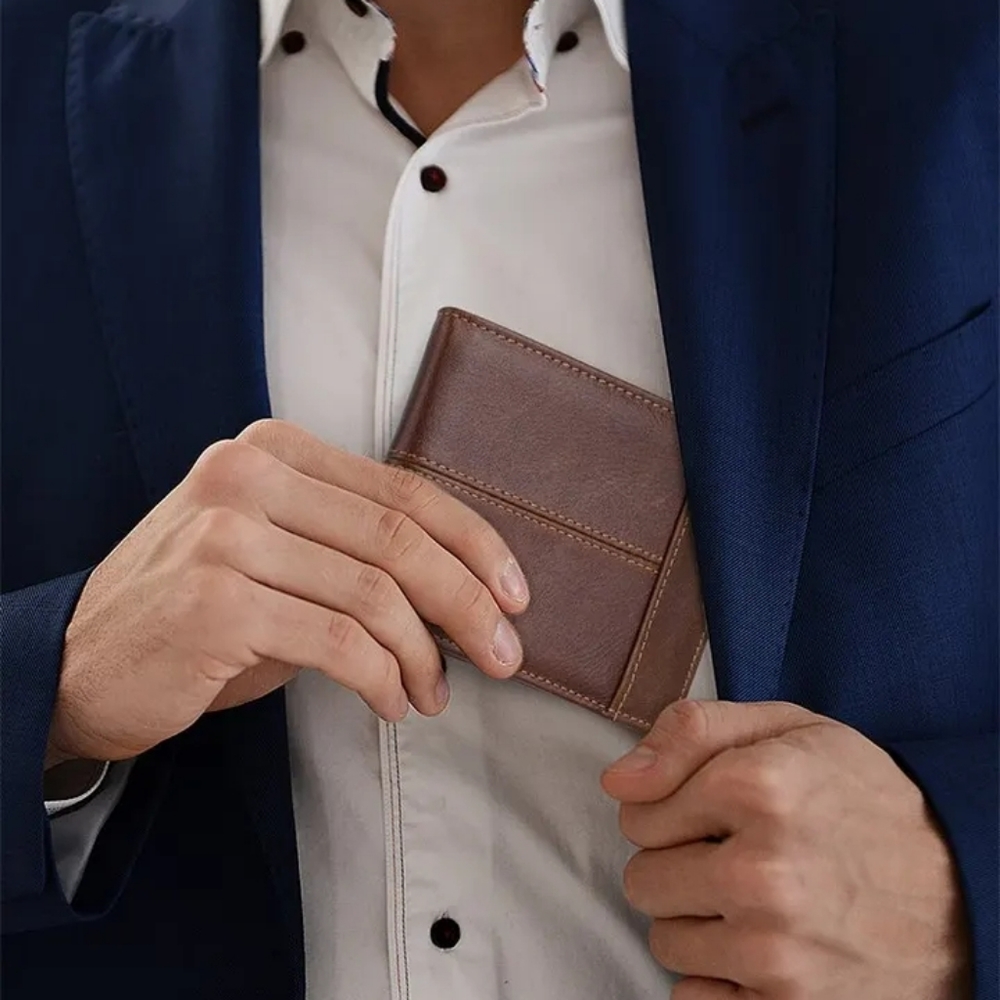 Wallet - Picture 7 of 16